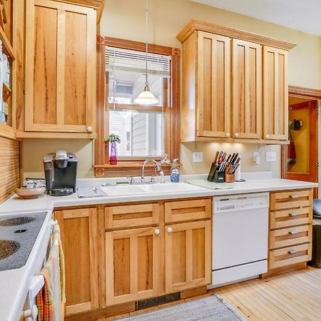 Eau Claire Retreat Close To Chippewa Riverfront! מראה חיצוני תמונה